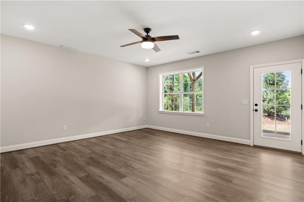 476 Springer Bend Unit 31