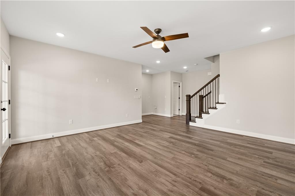 476 Springer Bend Unit 31