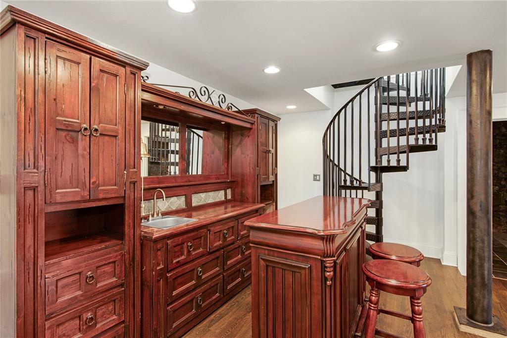 2260 Peachtree Road NW Unit D-2