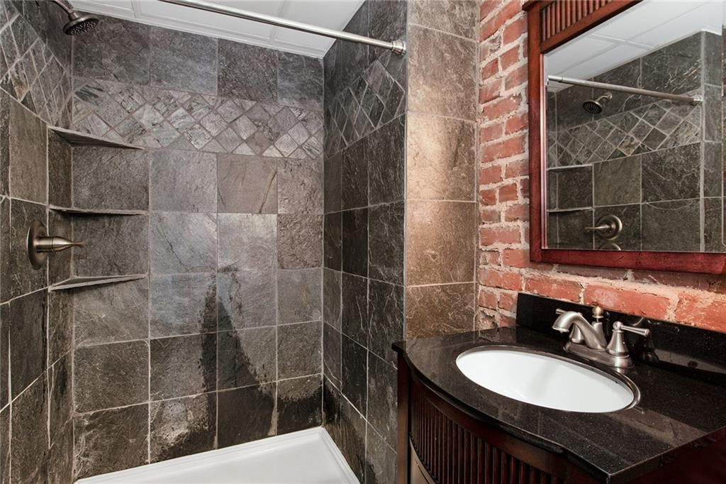 2260 Peachtree Road NW Unit D-2