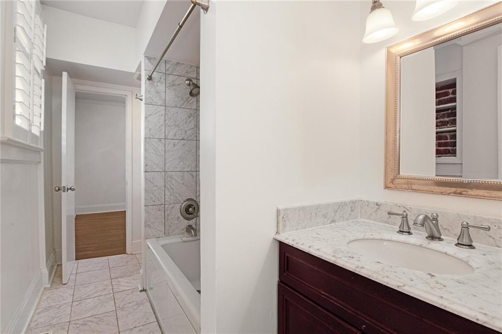 2260 Peachtree Road NW Unit D-2