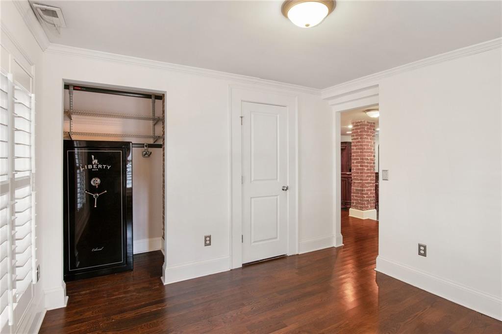 2260 Peachtree Road NW Unit D-2