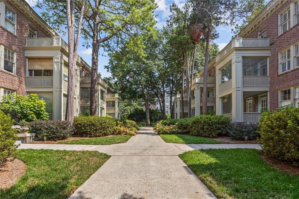 2260 Peachtree Road NW Unit D-2