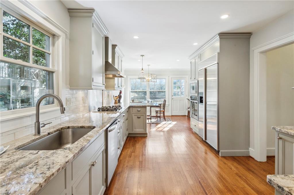 2577 Birchwood Drive NE