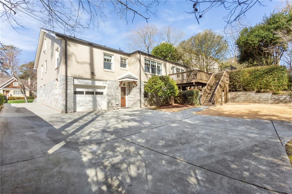 2577 Birchwood Drive NE