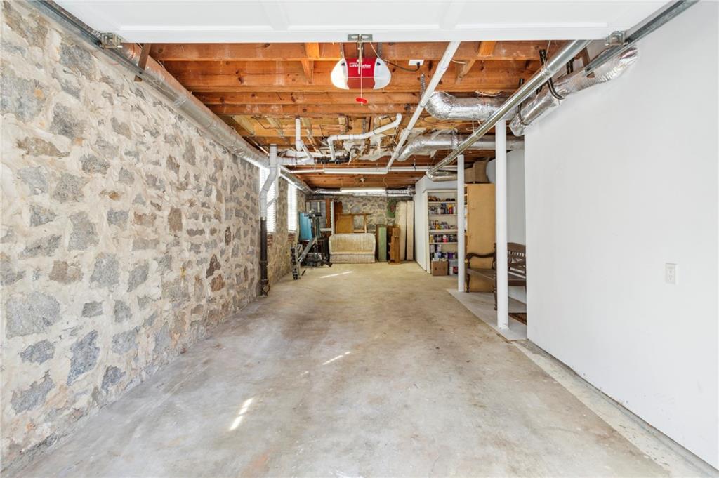 2577 Birchwood Drive NE