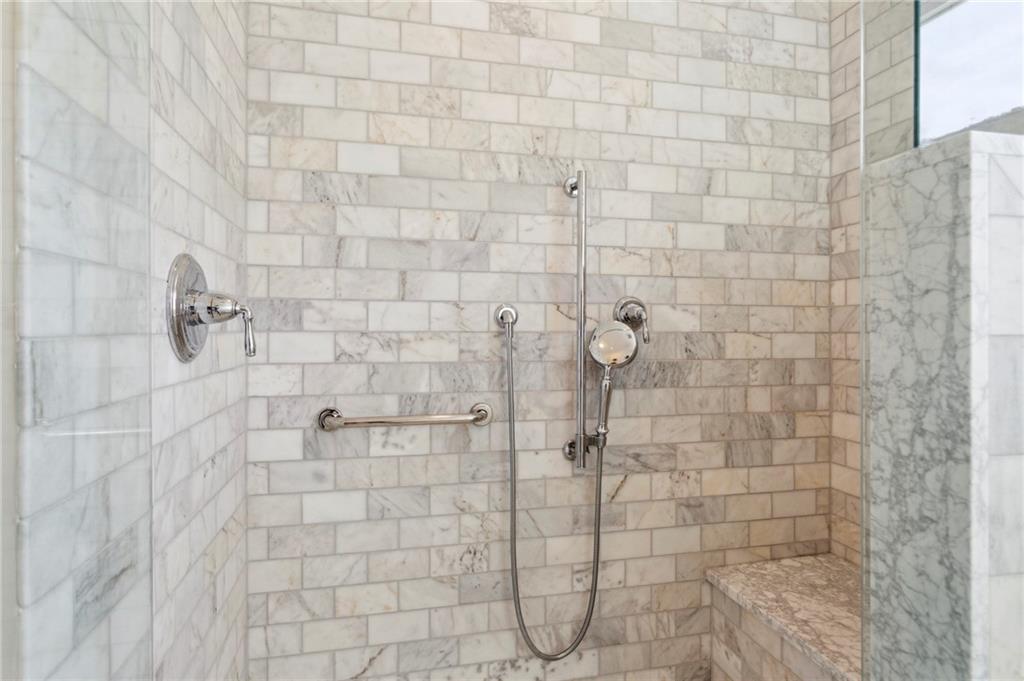 2577 Birchwood Drive NE