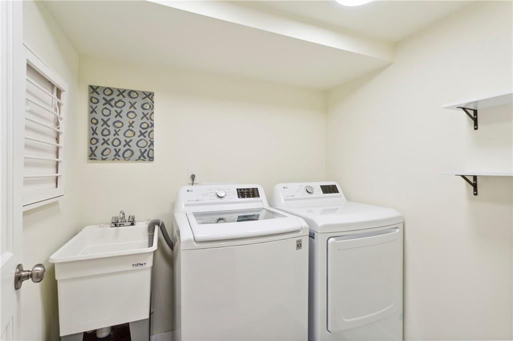 2577 Birchwood Drive NE