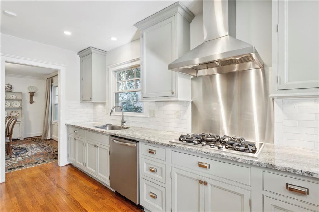 2577 Birchwood Drive NE