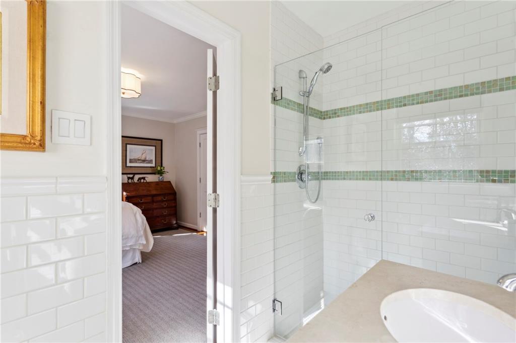 2577 Birchwood Drive NE