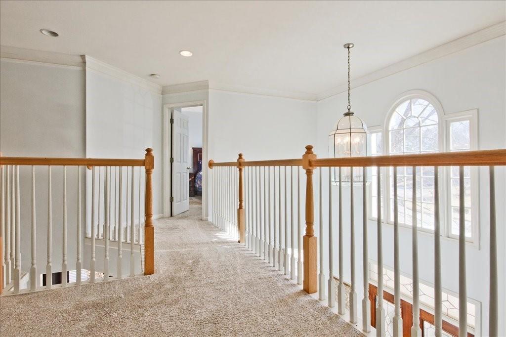 290 Stoneleigh Drive SW