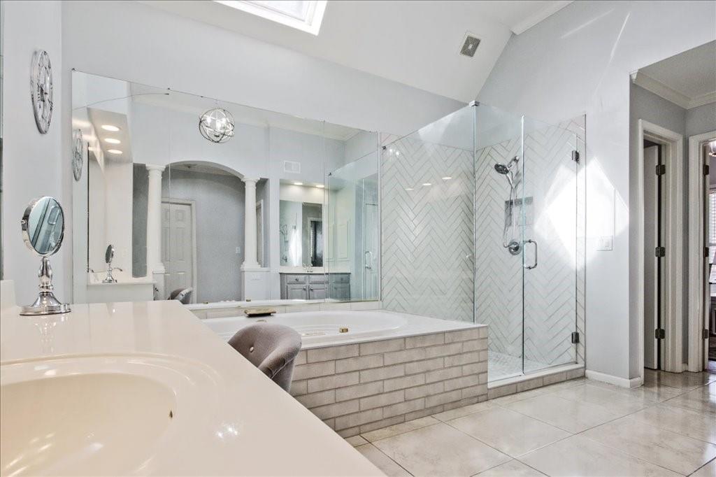 290 Stoneleigh Drive SW