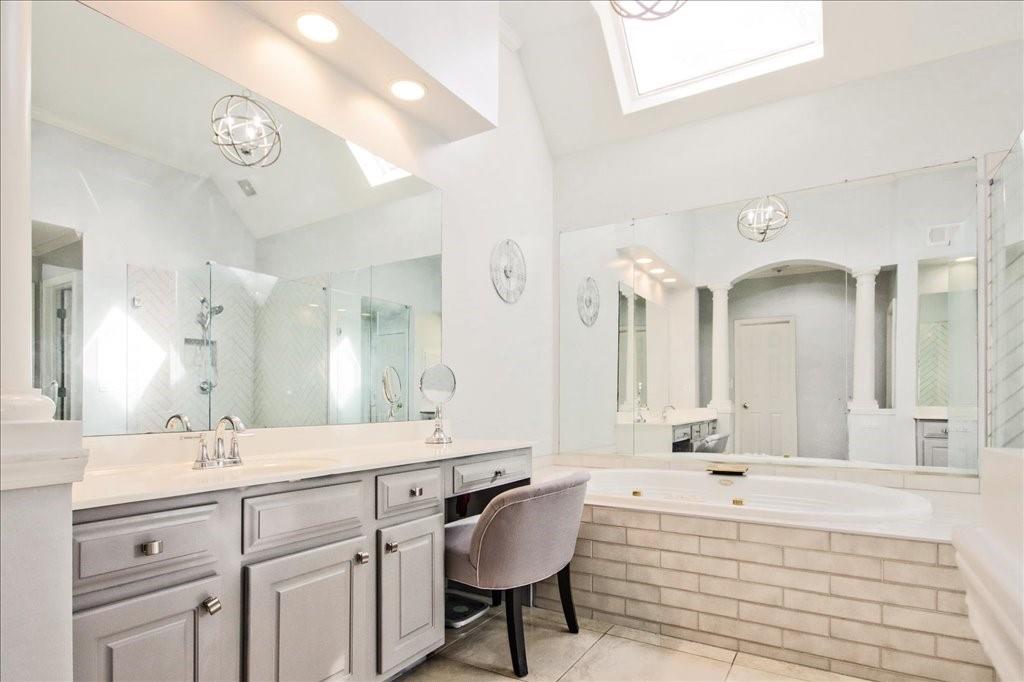 290 Stoneleigh Drive SW