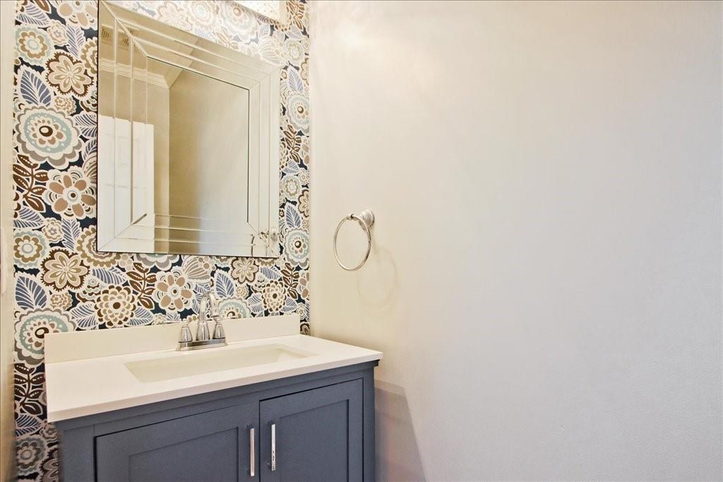 290 Stoneleigh Drive SW