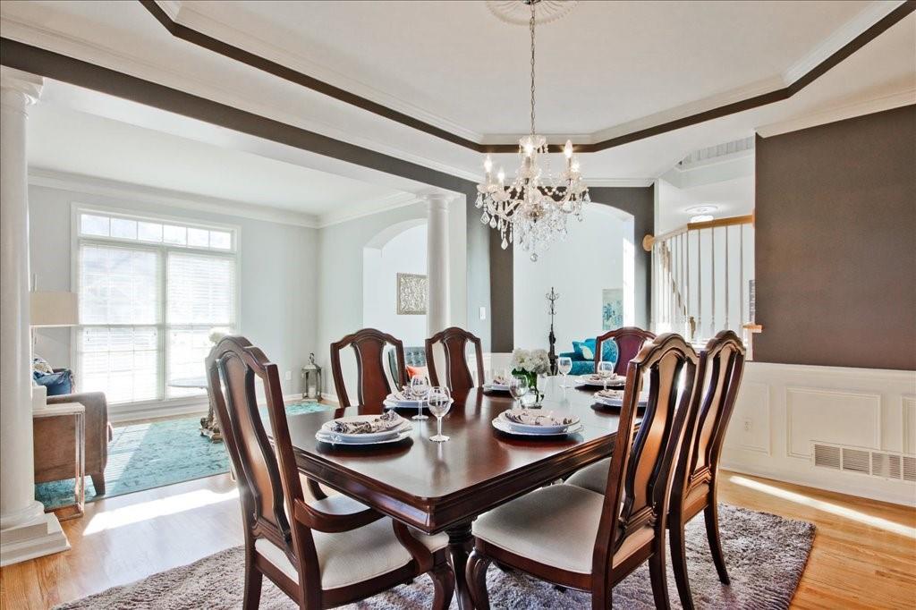 290 Stoneleigh Drive SW