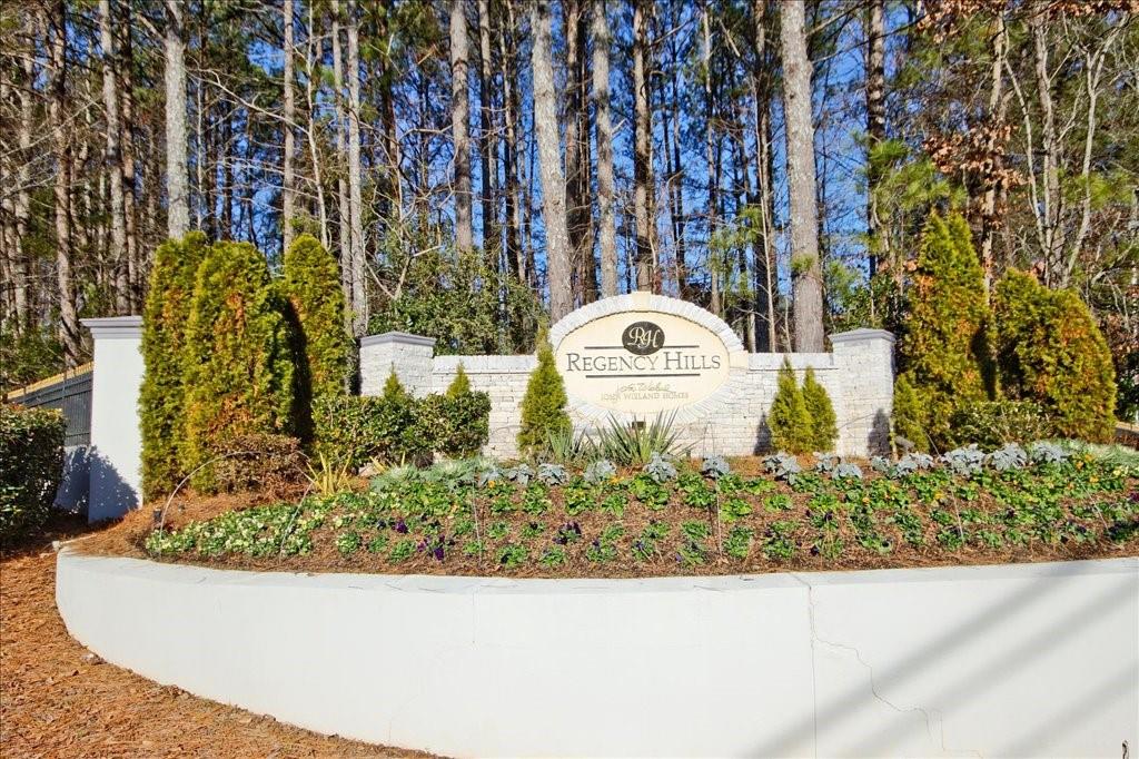 290 Stoneleigh Drive SW