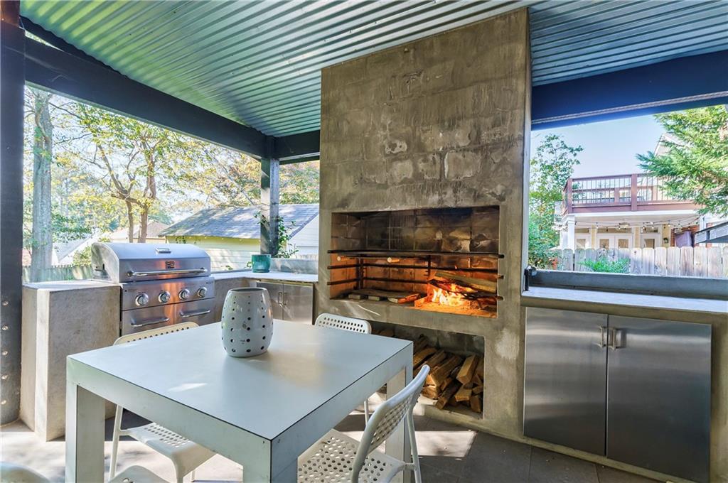 29 Roanoke Avenue NE