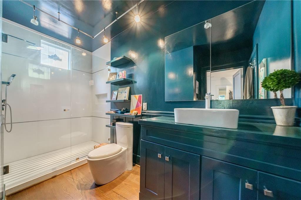 29 Roanoke Avenue NE