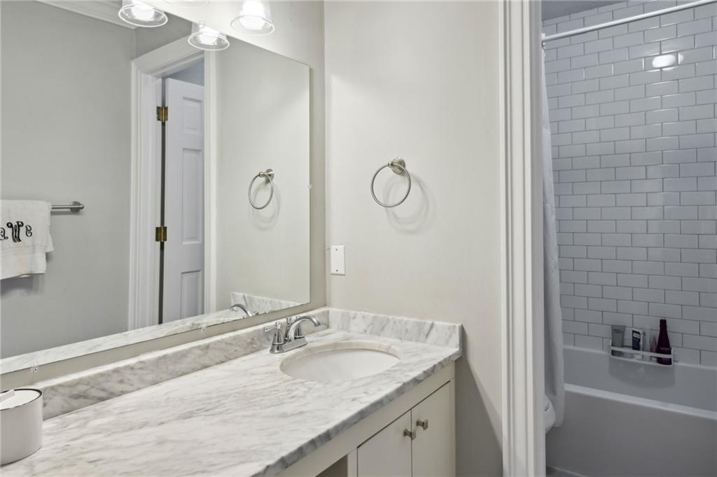 7 Independence Place NW