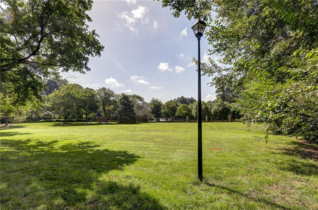 7 Independence Place NW