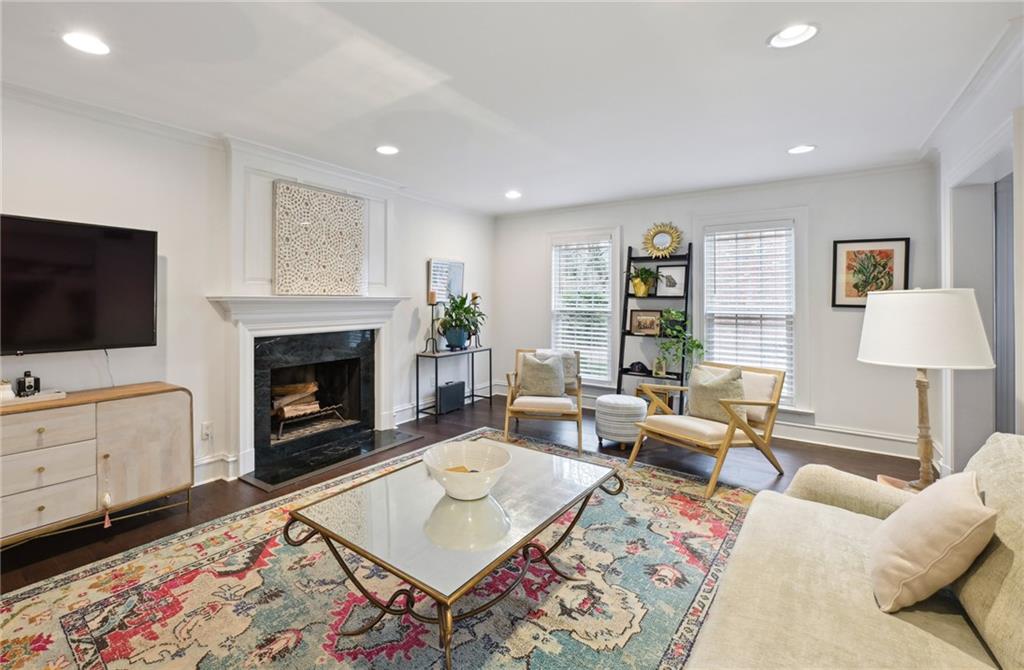 7 Independence Place NW