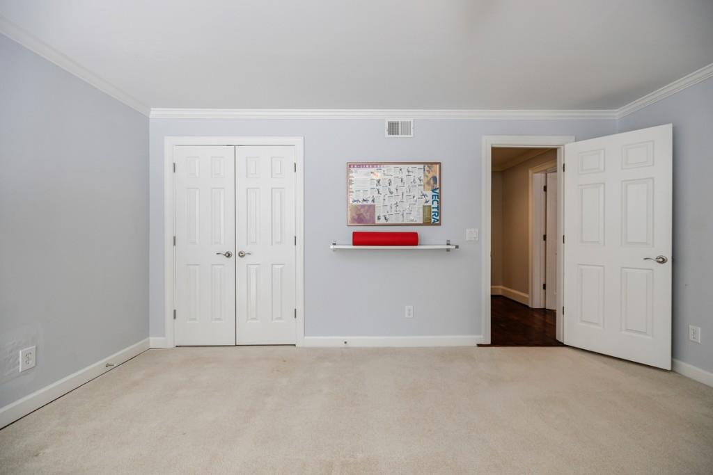 1610 Queensland Court