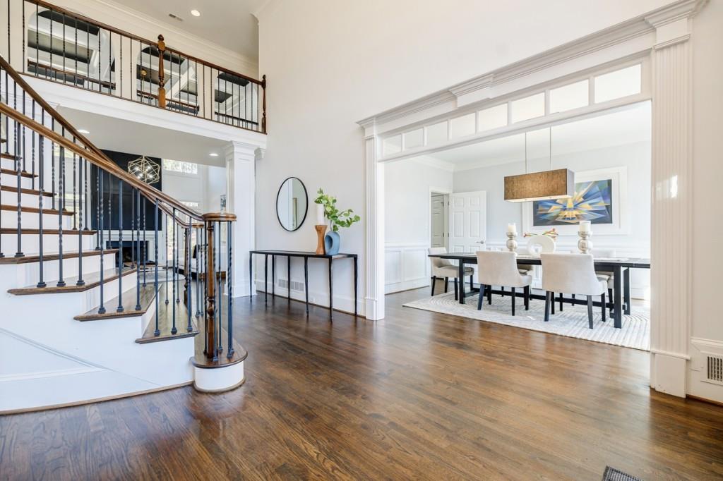 1610 Queensland Court