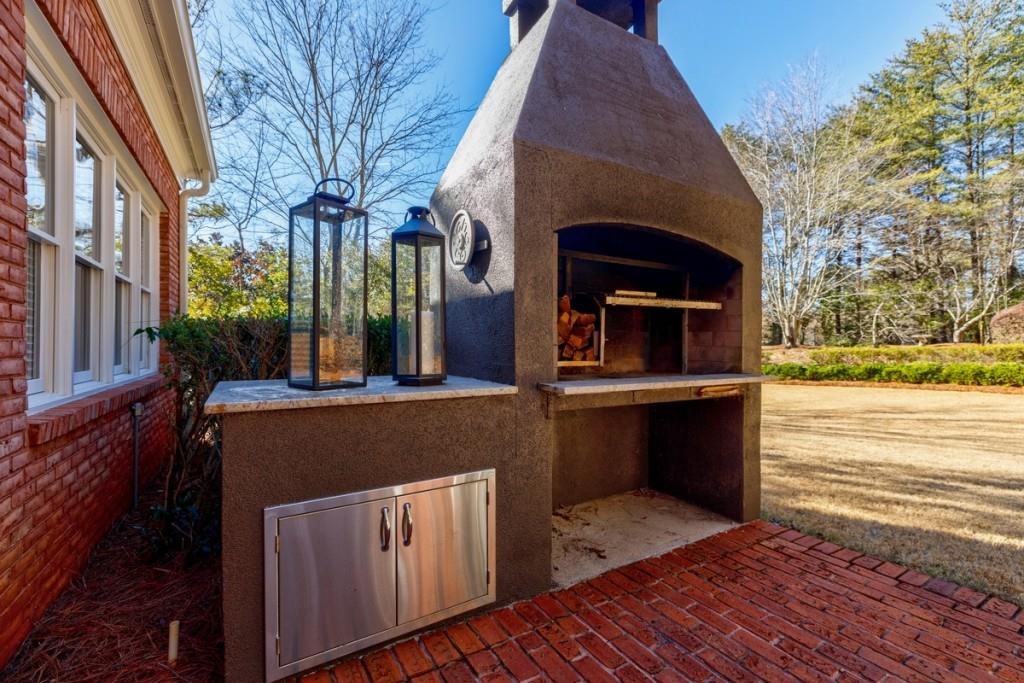 1610 Queensland Court