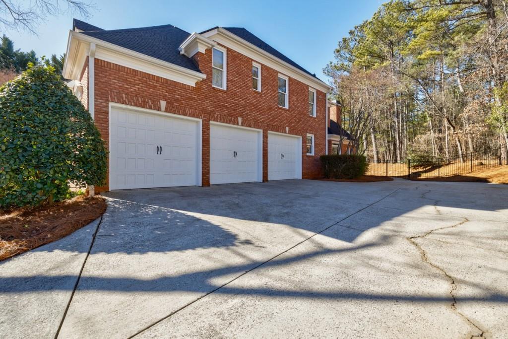 1610 Queensland Court