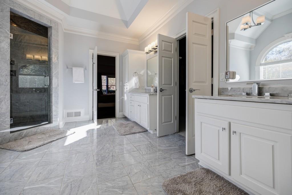 1610 Queensland Court