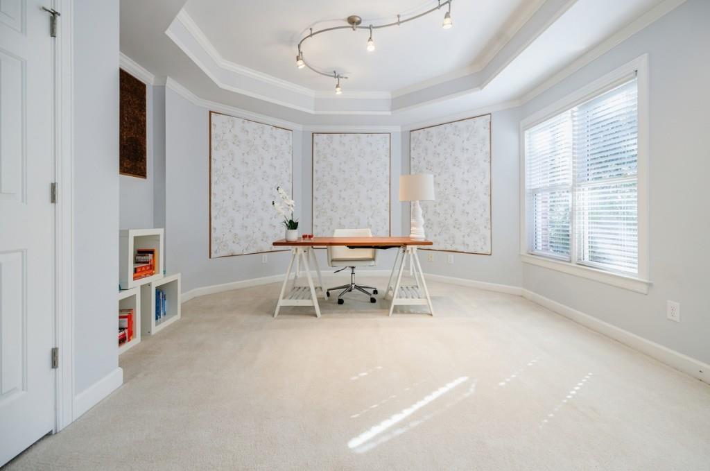 1610 Queensland Court