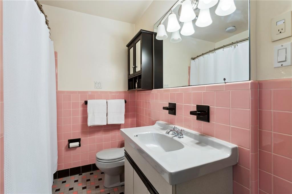 500 Forest Hills Drive