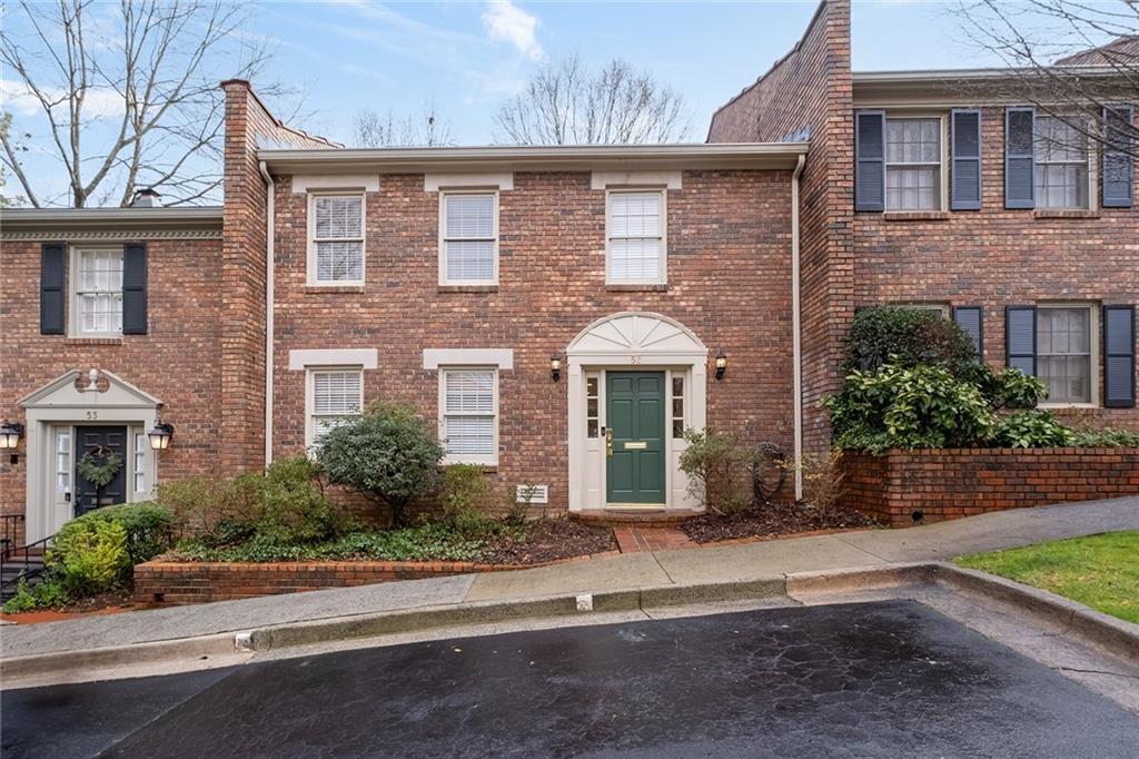 70 Old Ivy Road NE Unit 52