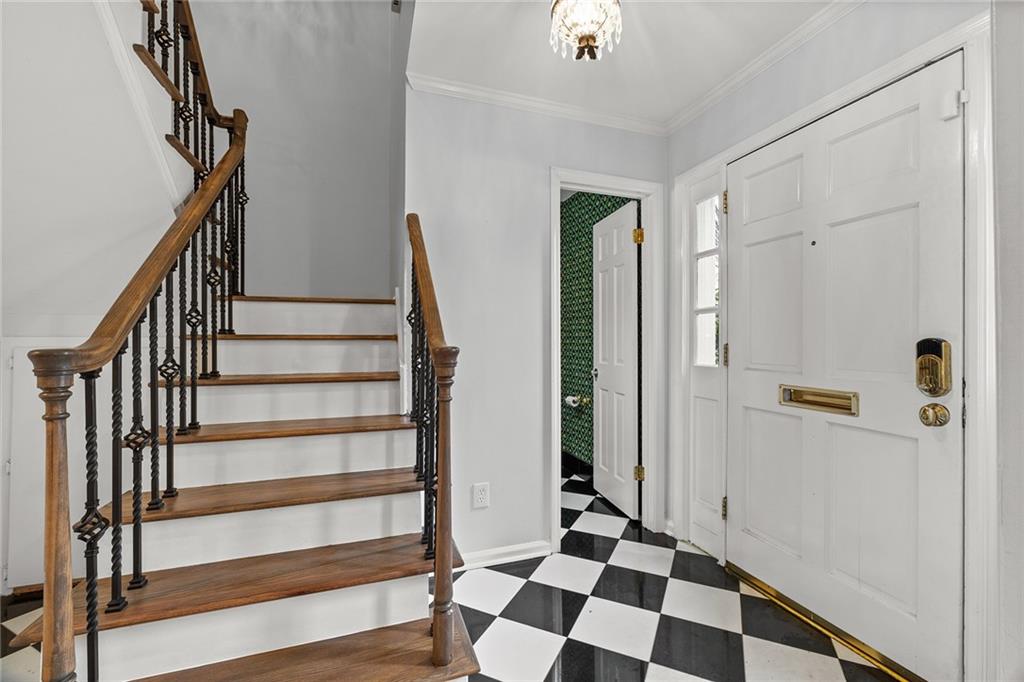 70 Old Ivy Road NE Unit 52