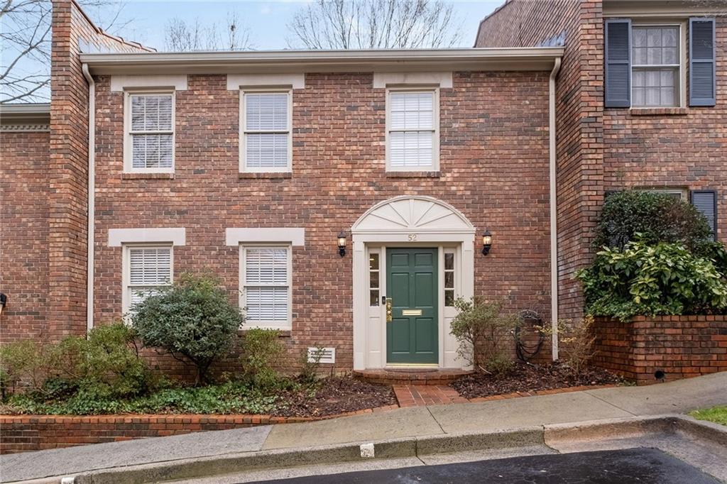 70 Old Ivy Road NE Unit 52