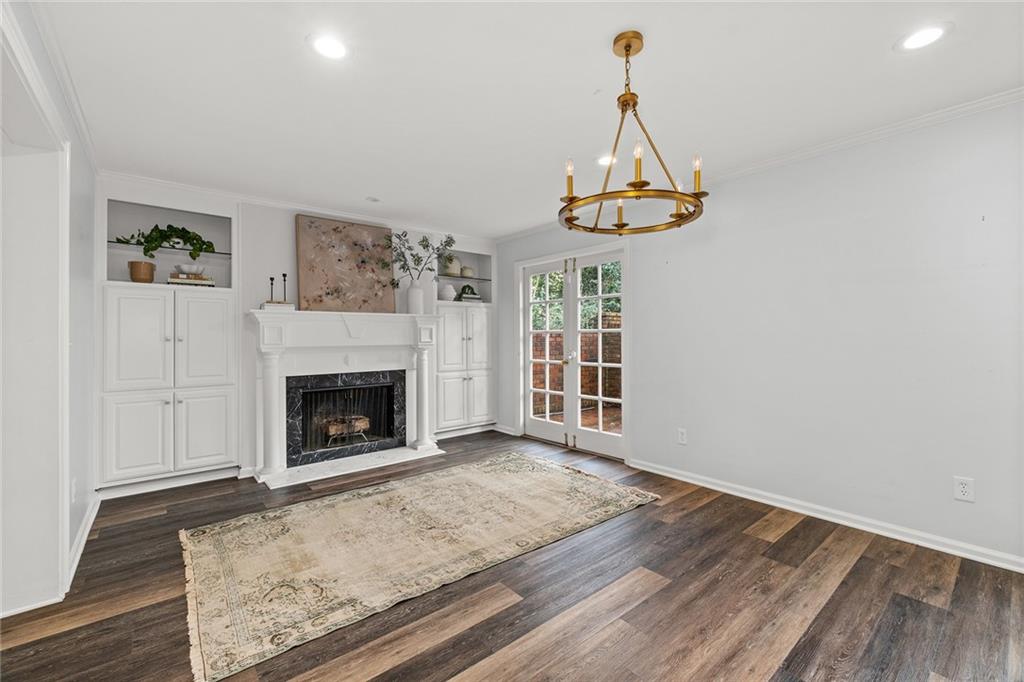 70 Old Ivy Road NE Unit 52