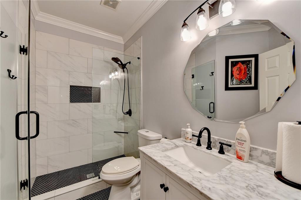 6595 Ridgefield Drive