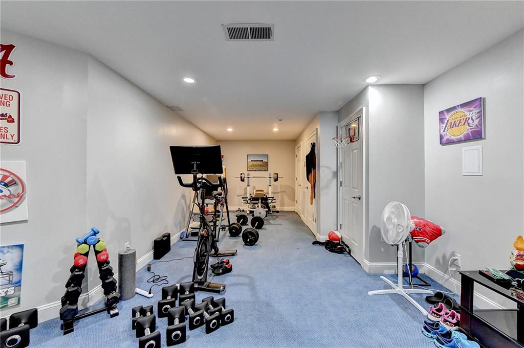 6595 Ridgefield Drive