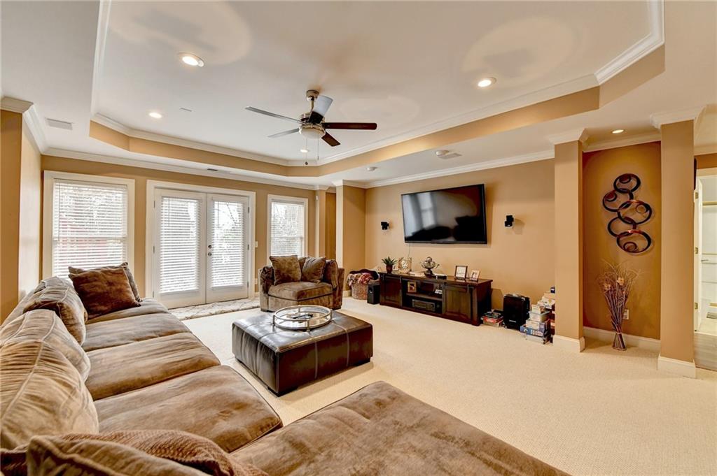 6595 Ridgefield Drive