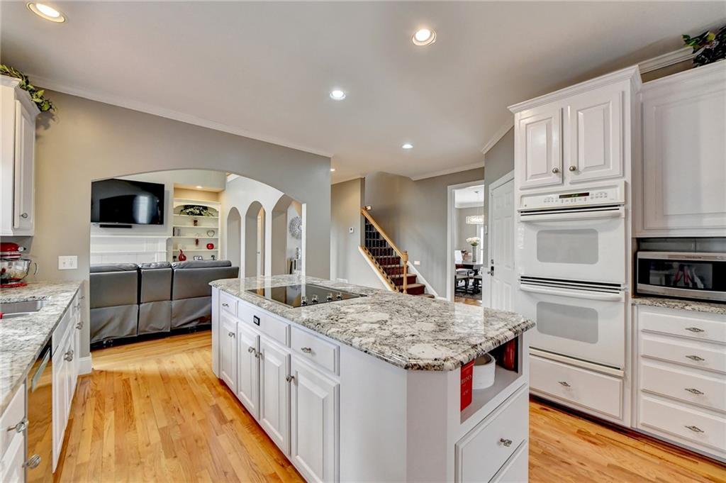 6595 Ridgefield Drive