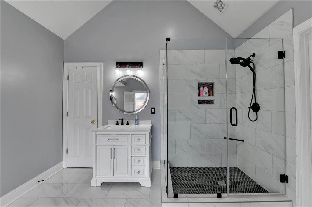 6595 Ridgefield Drive