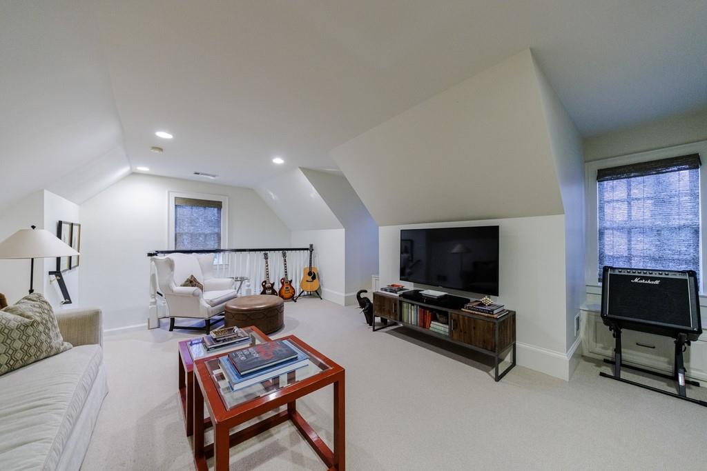 727 E Paces Ferry Road