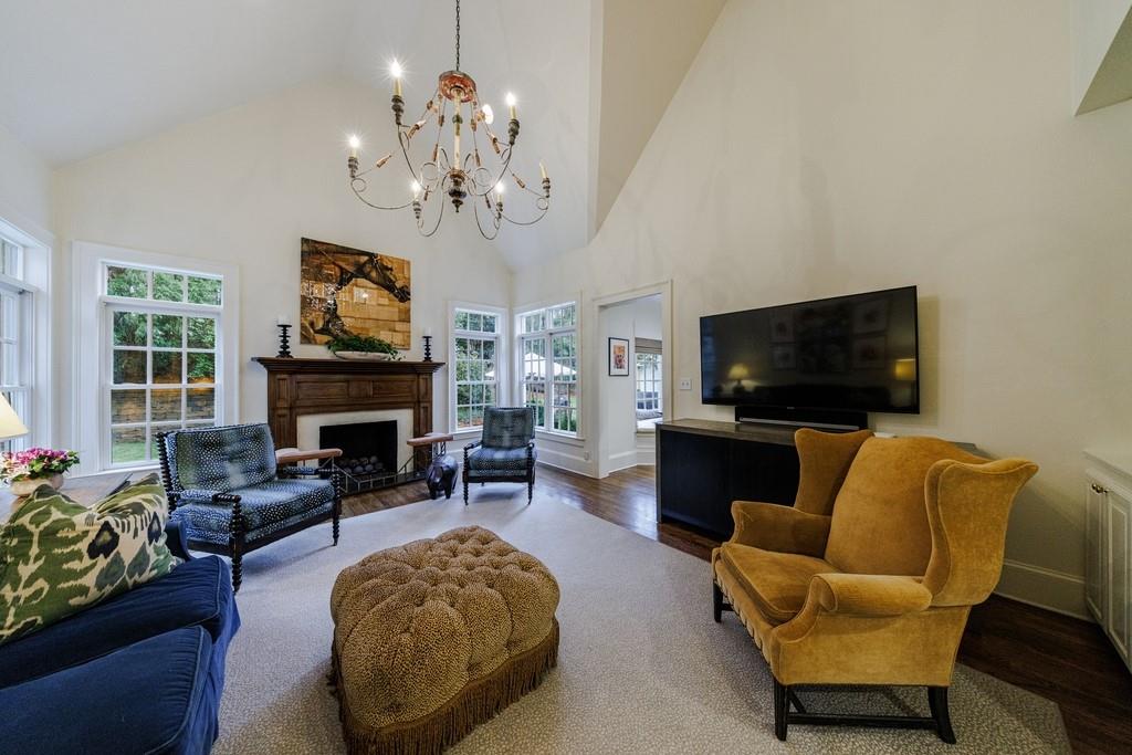 727 E Paces Ferry Road