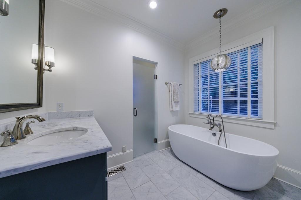 727 E Paces Ferry Road