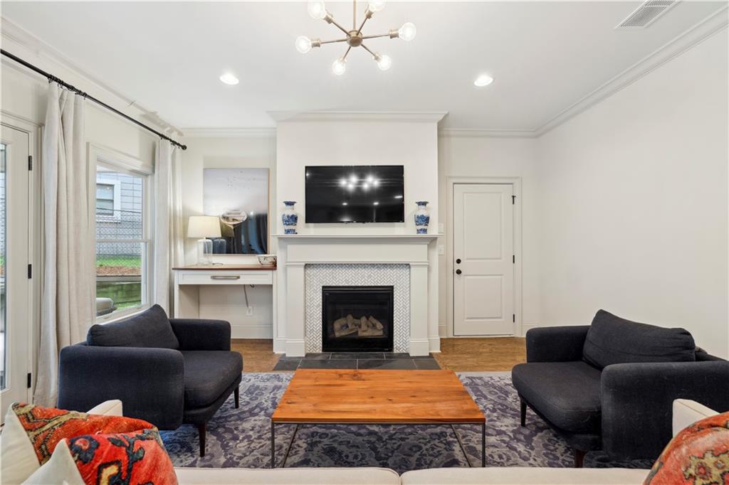 2736 Defoors Ferry Road NW