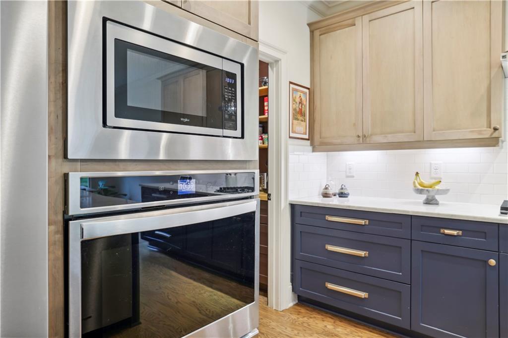 2736 Defoors Ferry Road NW