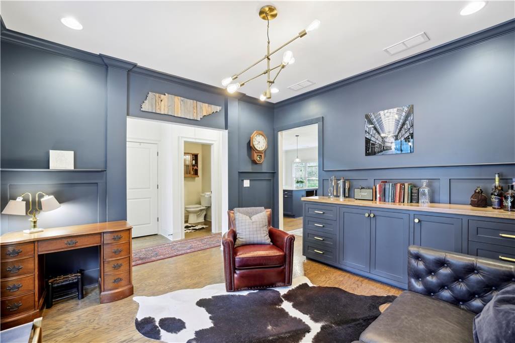 2736 Defoors Ferry Road NW