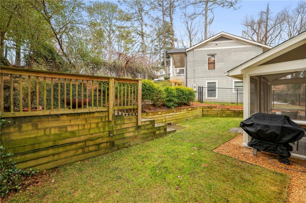 2736 Defoors Ferry Road NW