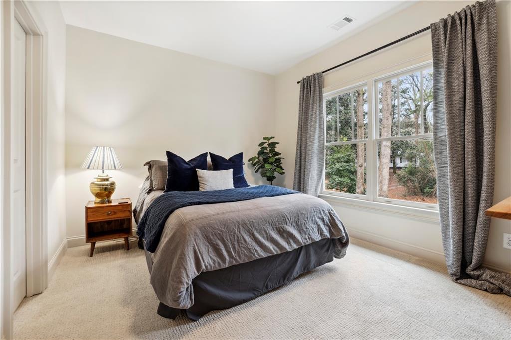 2736 Defoors Ferry Road NW