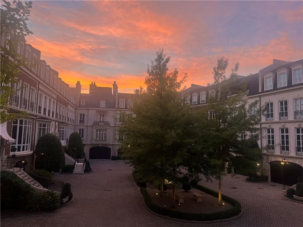 2288 Peachtree Road NW Unit 14